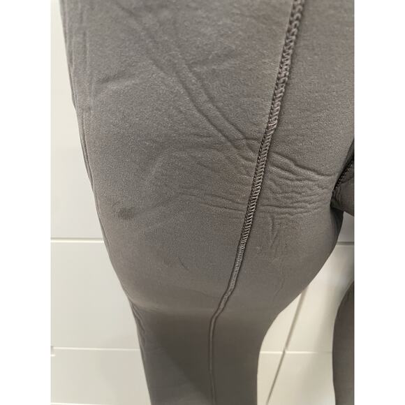 U.S. Divers Gray Sleeveless Wetsuit - Women's Size Medium - Approx 55" long - Picture 8 of 16